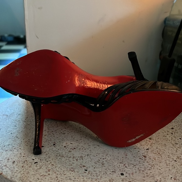 Christian Louboutin high heel shoe size 6 - Picture 5 of 5